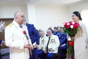 14 марти соли 2026 дар бинои прокуратураи шаҳри Душанбе маҷлиси тантанавӣ бахшида ба Рӯзи кормандони мақомоти прокуратураи Ҷумҳурии Тоҷикистон баргузор гардид. Дар чорабинӣ роҳбарият ва кормандони прокуратураи шаҳри Душанбе, прокуророни ноҳияҳои пойтахт, инчунин собиқадорони мақомоти прокуратура иштирок намуданд.